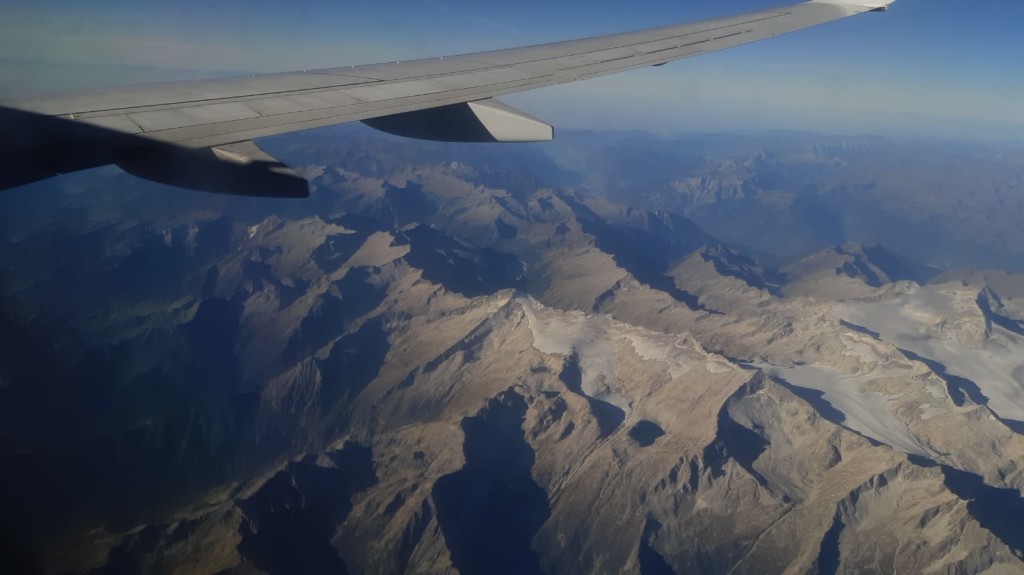 Lot nad Dolomitami