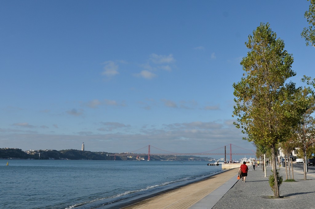 Promenada wzdłuż rzeki Tag, Lizbona