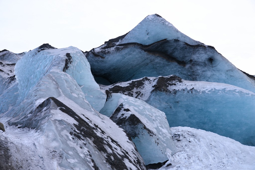 W lodowych strukturach, Islandia